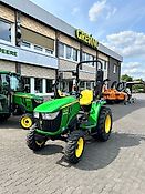 John Deere 3025E