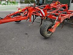 Kuhn cultimer l4000 bugseret