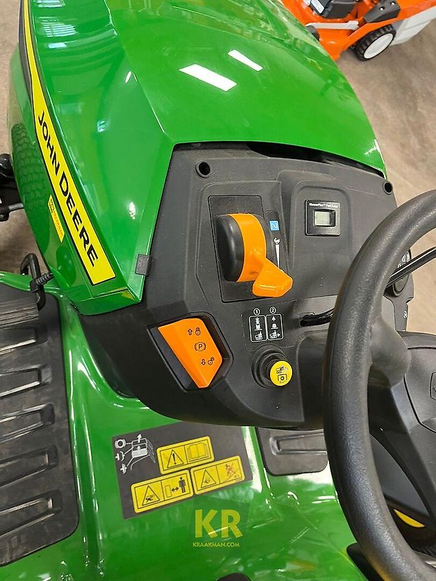 John Deere X127 #692304