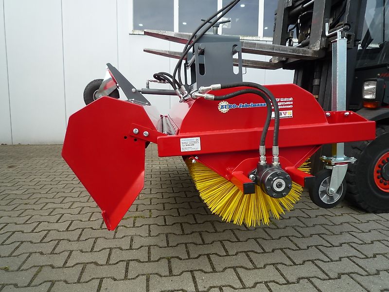 EURO-Jabelmann Kehrmaschinen, NEU, Breiten 1500 - 2500 mm, eigene Herstellung, für Schlepper + Stapler