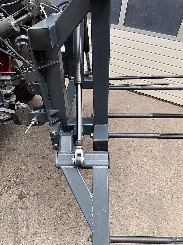 Metall-Bau DUO Ballengabel für Rundballentransport - Vorführer