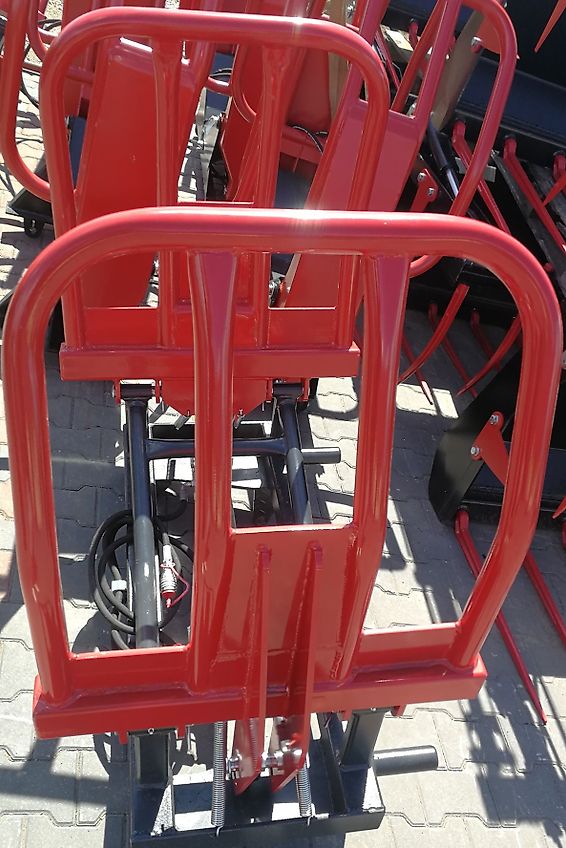 Metal-Technik Rundballenzange/ Bale clamp/ Chwytak do bel / Pinzas para pacas redondas