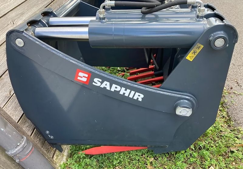 Saphir SILAGESCHNEIDZANGE SSZ 199 Kramer Allrad-Aufnahme