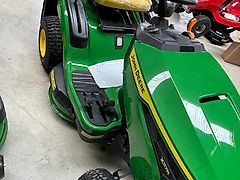John Deere X117R