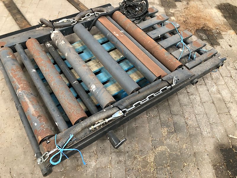 Kuhn Rollenbaan met weeginrichting voor LSB pers