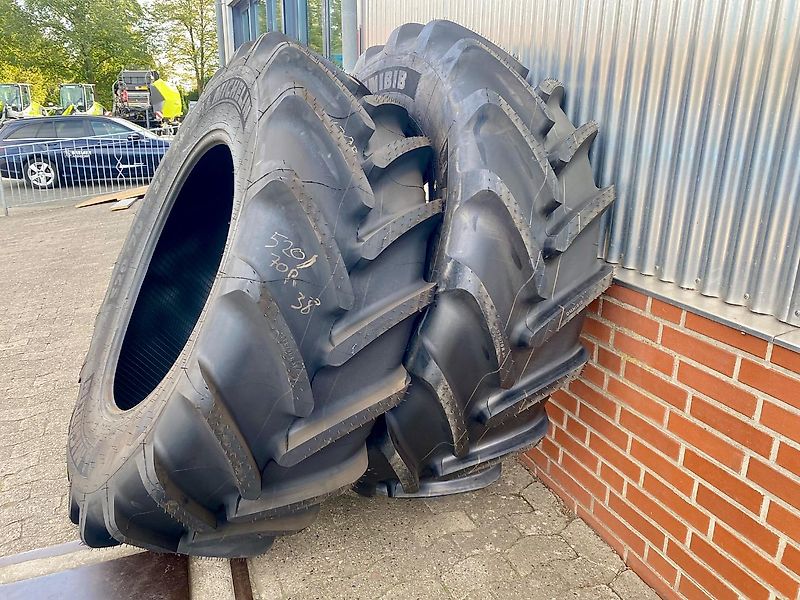 Michelin 2 Stück OMNIBIB 150 D 520/70 R 38; DA Demo Reifen, nicht gefahren