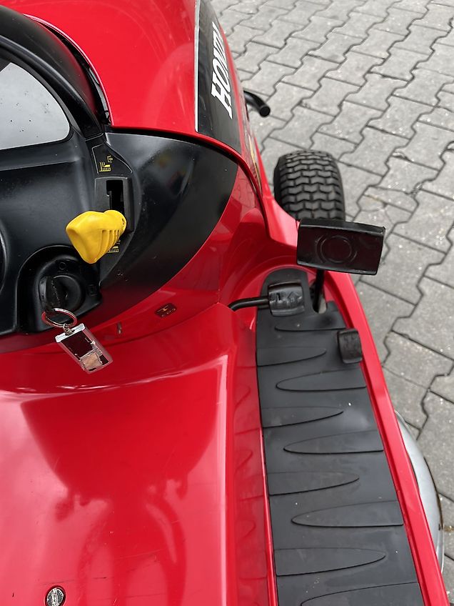 Honda 2417 HME V-Twin