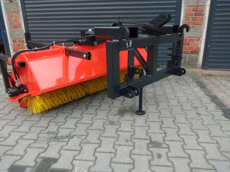 Metal-Technik Kehrbürste 2,4 M Stapler Euroaufnahme Dreipunkt 240 CM