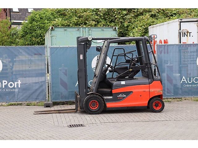Linde E25L-01 Forklift