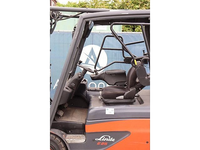 Linde E25L-01 Forklift