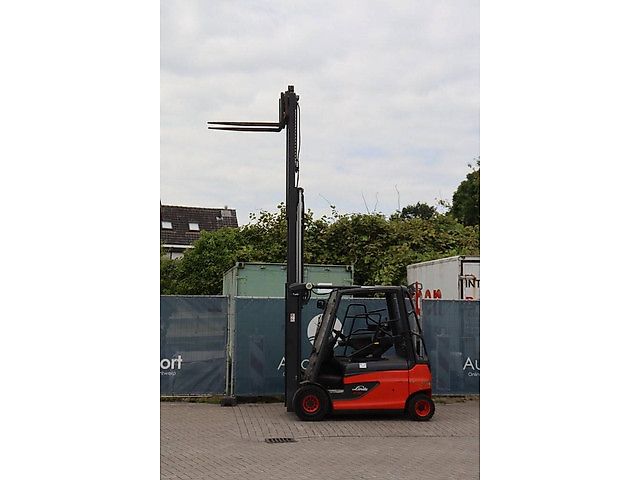 Linde E25L-01 Forklift