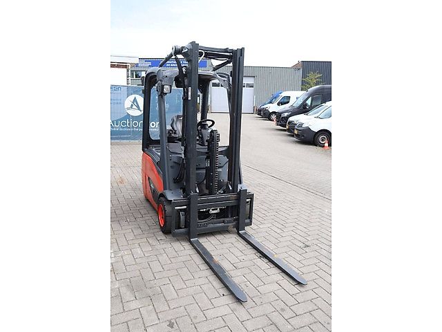 Linde E15-02