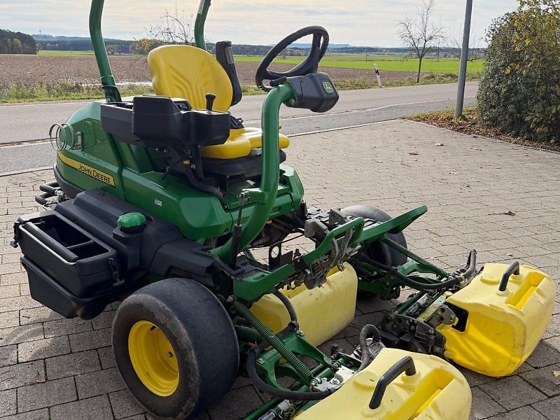 John Deere 2750 E-Cut