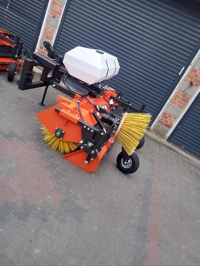 Metal-Technik Kehrbürste 240 CM Seitenbesen Wasserbehälter