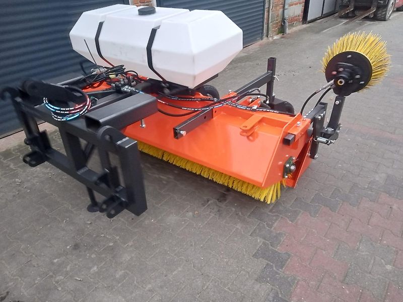 Metal-Technik Kehrbürste 240 CM Seitenbesen Wasserbehälter