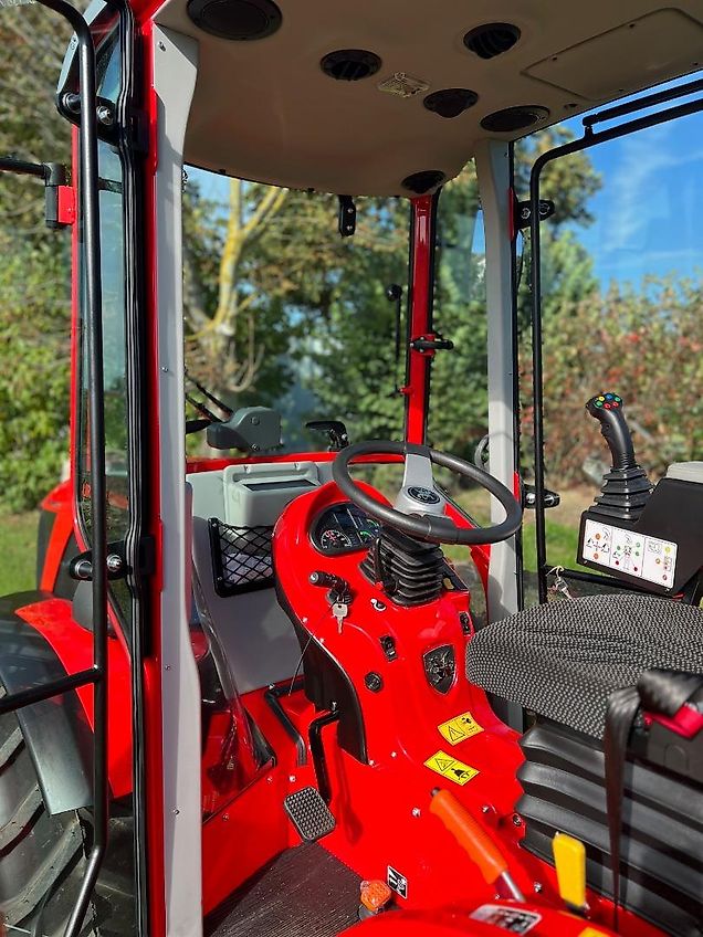 Carraro Antonio Carraro TTR 4800 4400 Spezialtraktoren Winterdienst