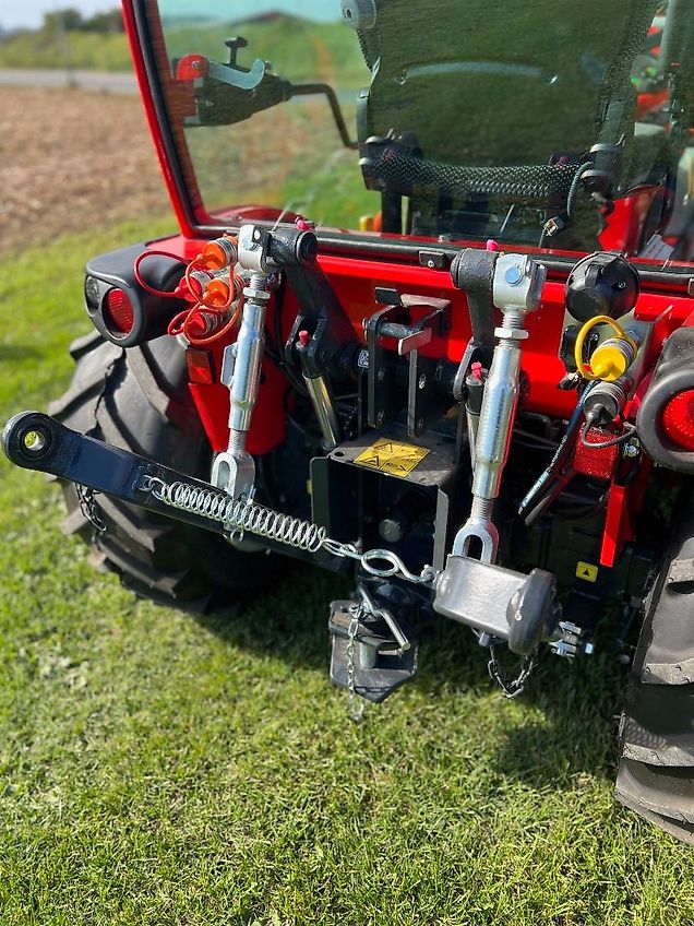 Carraro Antonio Carraro TTR 4800 4400 Spezialtraktoren Winterdienst