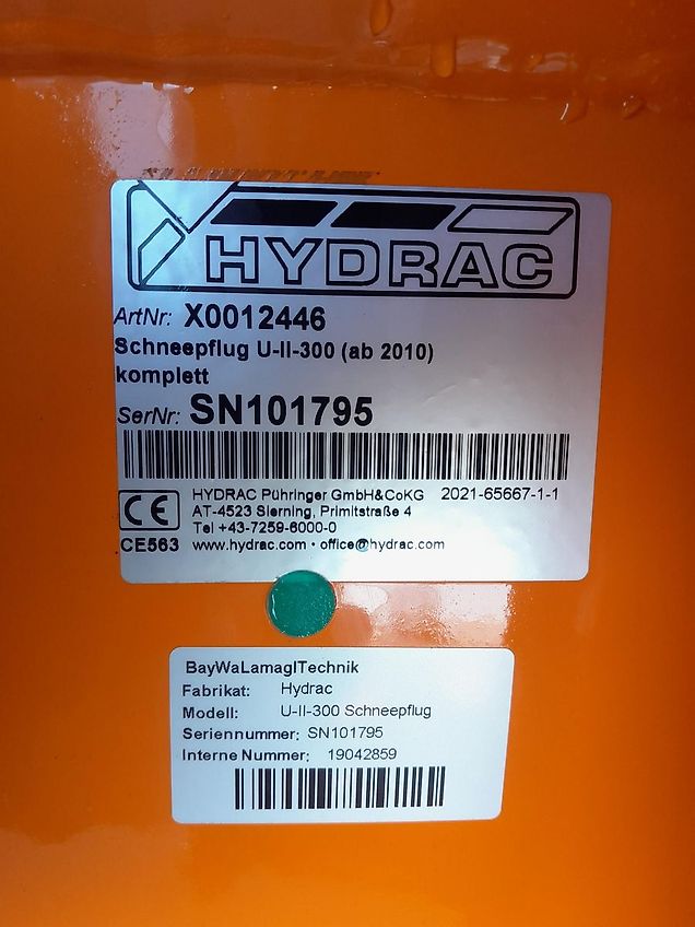 Hauer U-II-300 Schneepflug