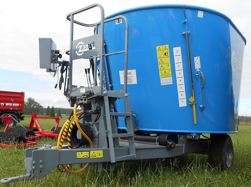 Zamet Fider 7m3 * fodder mixer from Zamet / CARRO DE ALIMENTACION / Futterwagen