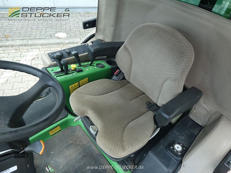 John Deere 1585