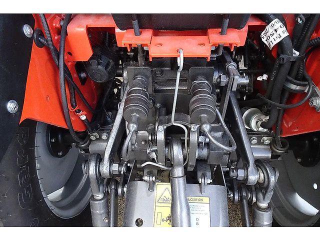 TAFE Compact trekker met voorlader 6028H