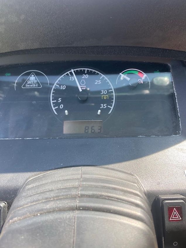 John Deere John Deere 2026R mit Yanmar Motor