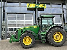 John Deere 8335R