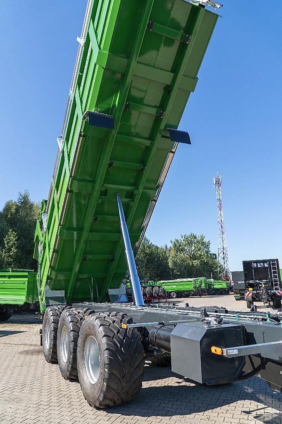 Pronar T 8724 Muldenkipper 34to AGRITECHNICA Maschine; Hydraulisches Fahrwerk; Eigene Ölversorgung