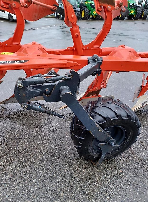 Kuhn Vari-Master 123 4E+1