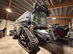 Fendt IDEAL 10T + MacDon FD241 12,5m