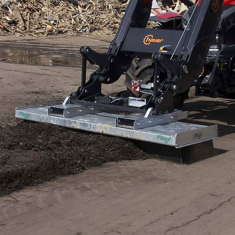 Fliegl Lion Sweeper 2000