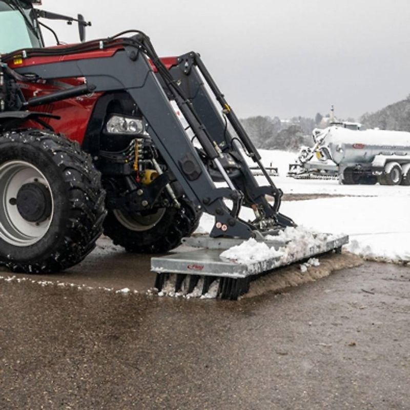 Fliegl Lion Sweeper 2000