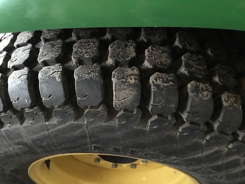 John Deere 3320 MY11