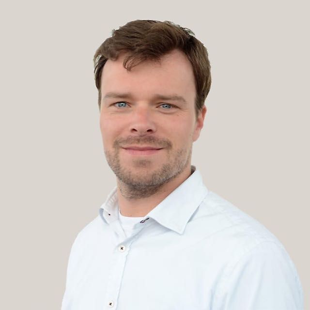 Persona de contacto Sr. Till-Hajo Hünecken