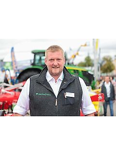 Persona de contacto Sr. Stefan Fessl